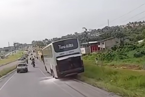 Acidente com ônibus